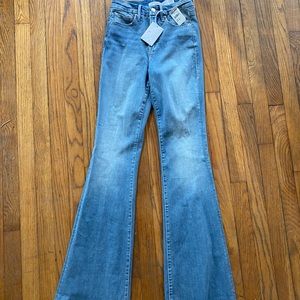 Good American flare jeans NEW WITH TAGS